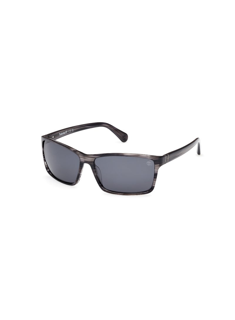 Timberland نظارات شمسية رجالية مستطيلة بإطار كامل Tb0003201R64 - Image 1