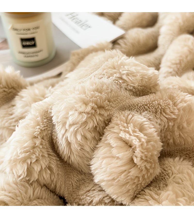 Beige Rabbit Fleece Quilt 78.74 Inch By 90.55 Inch Geometric Pattern Soft Polyester Machine Washable All Seasons Cozy Home Textile - Image 2