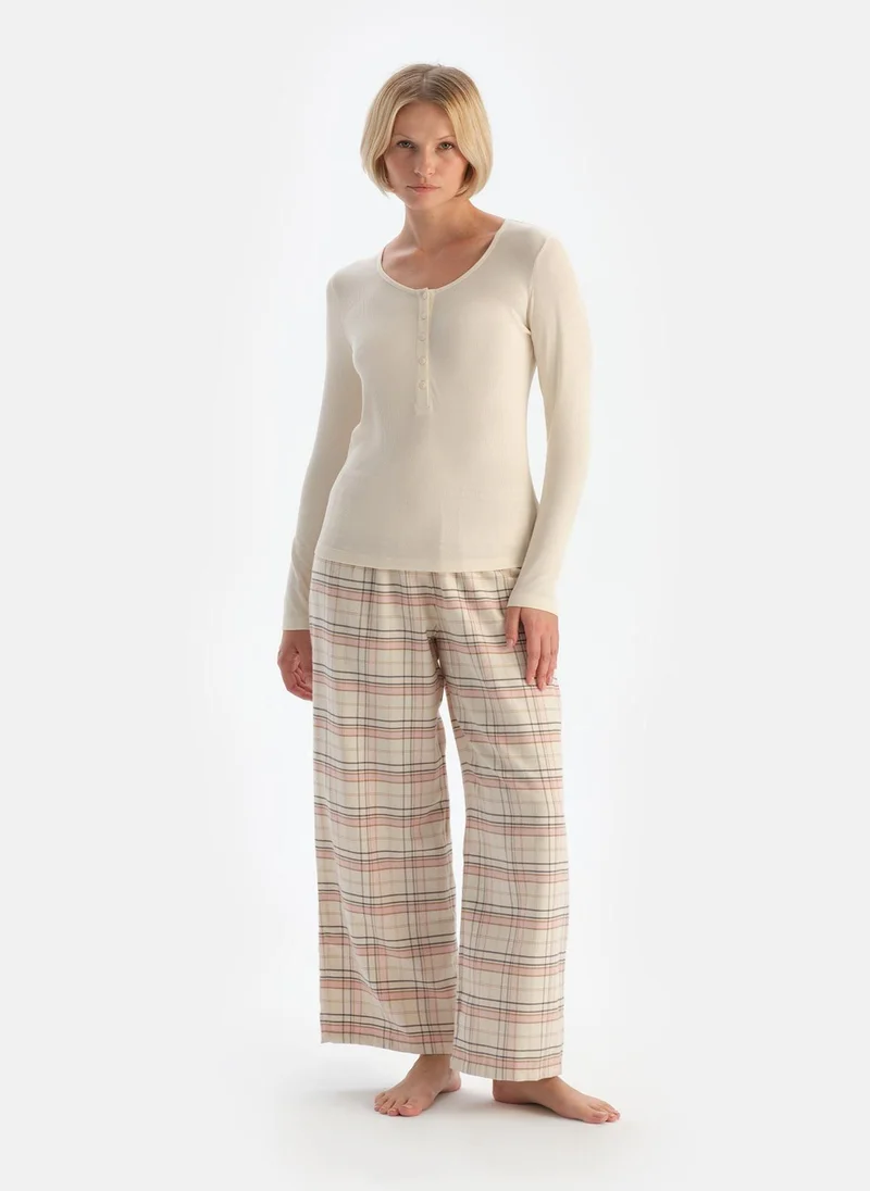 dagi T-shirt & Trousers Pajama Set U-neck %100 Cotton Mid Rise Sleepwear