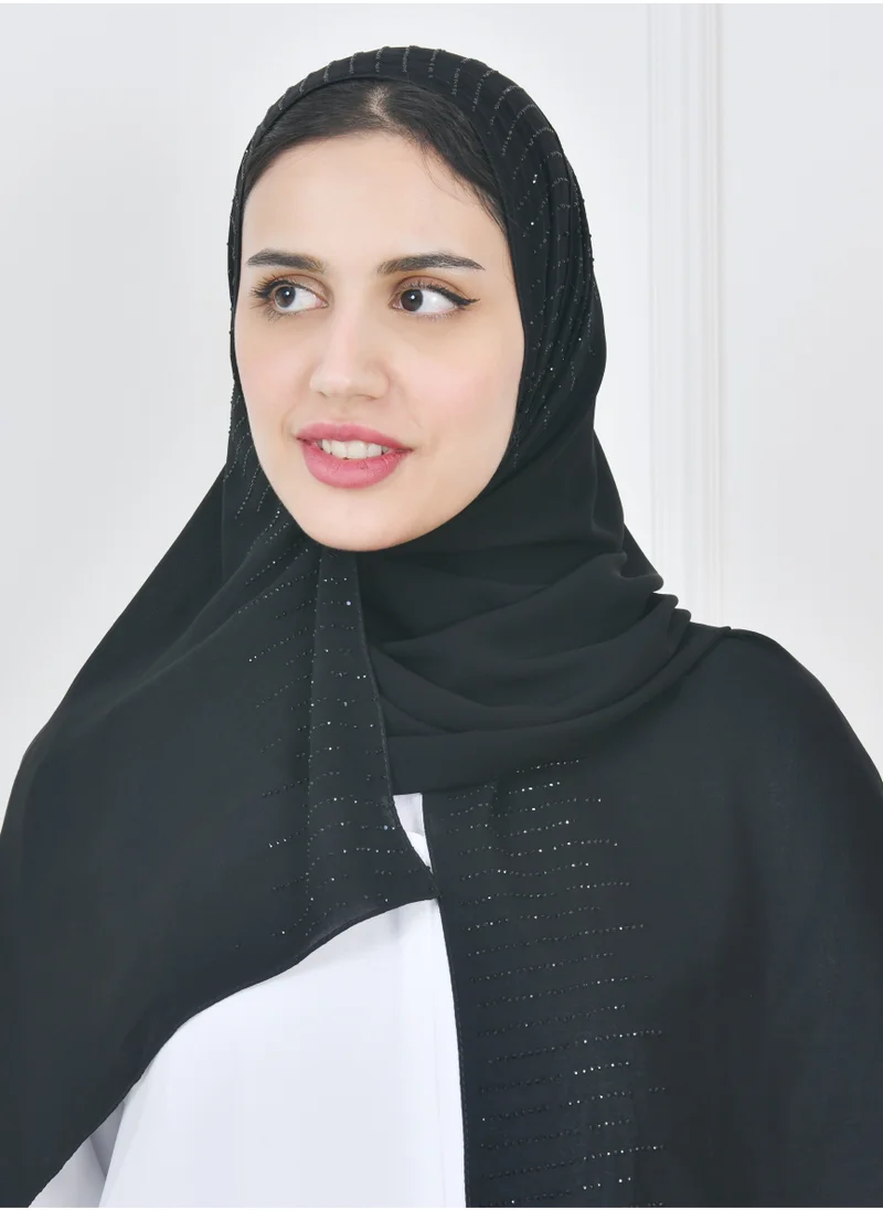 عبايات حوراء طرحه حرير بحافة مزينة بالكريستال الأسود