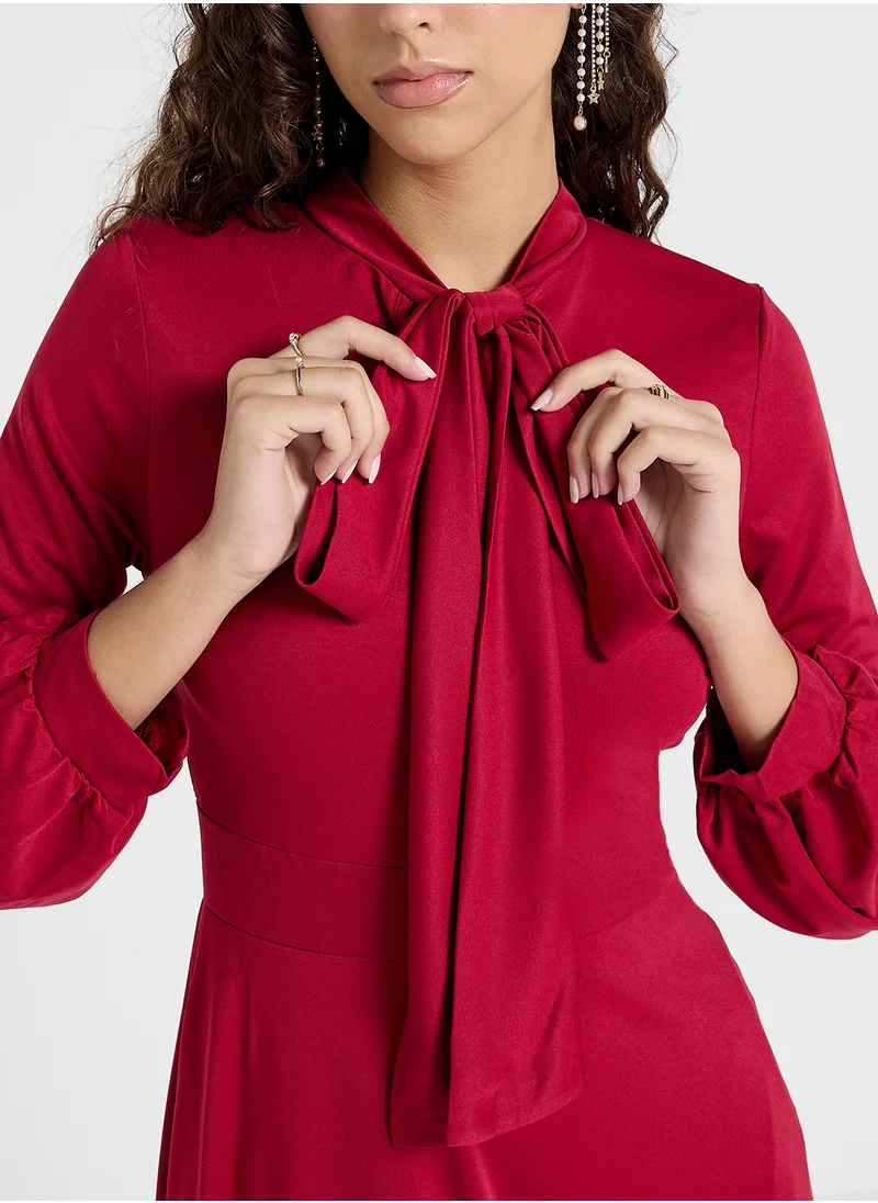 خزانة Pleated Dress With Tie Detail