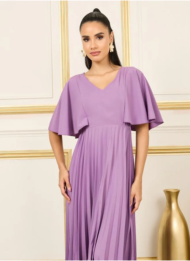 Styli Solid Angel Sleeves Pleated A-line Maxi Dress