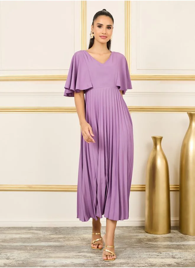 Styli Solid Angel Sleeves Pleated A-line Maxi Dress