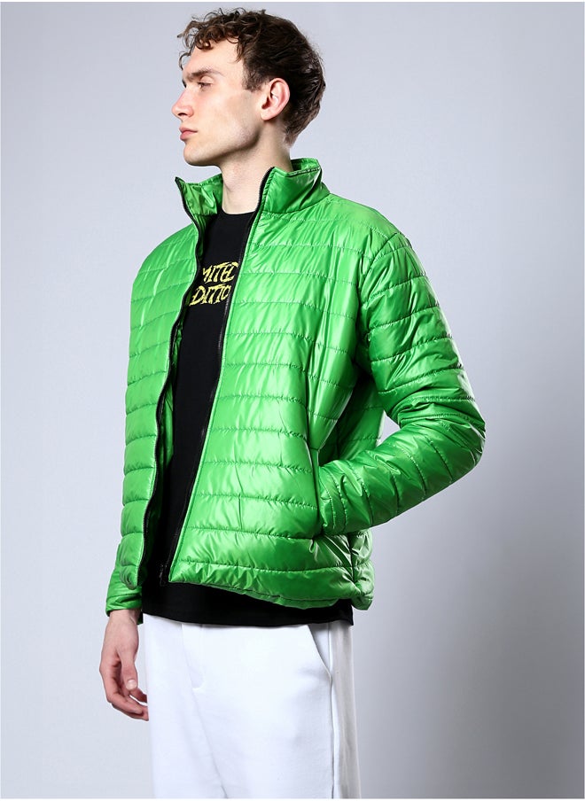 Green Zipped Puffer Jacket with Stand Collar - pzsku/ZEB53C3AED8BB3C74AA79Z/45/_/1727254291/9480596a-dffa-439b-a0db-a620e078f2c8