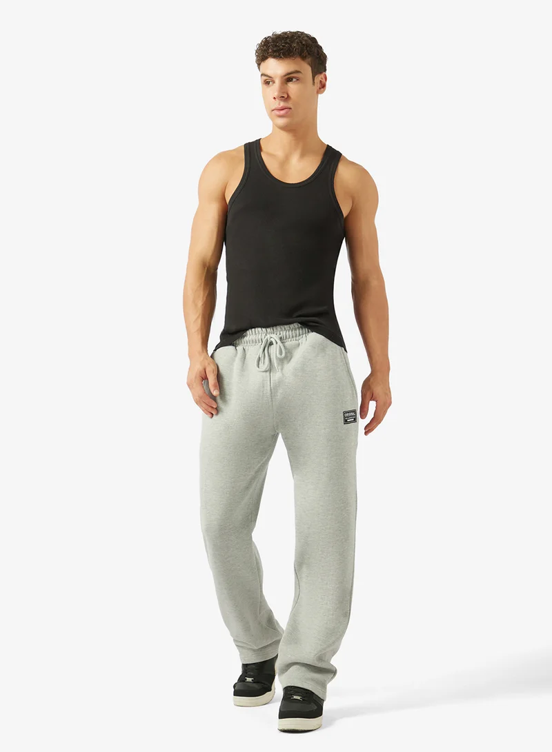 Seventy Five Basics Regular Fit - Woven badge Joggers