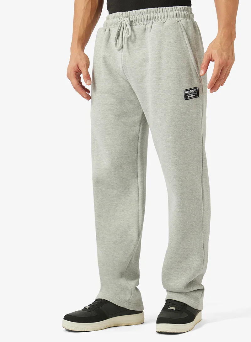 Seventy Five Basics Regular Fit - Woven badge Joggers