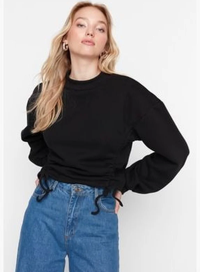 trendyol Black Pull-Detail Crop Knitted Sweatshirt.