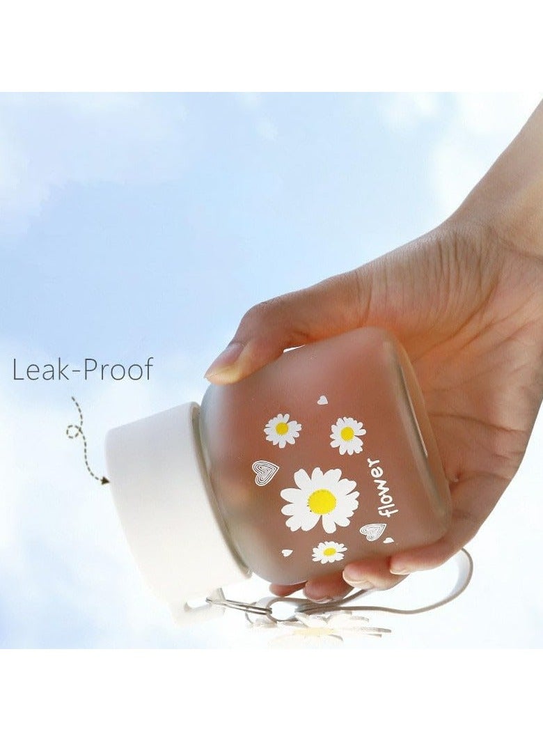 Oasisgalore Daisy Frosted Glass Water Bottle with Lid - Image 4