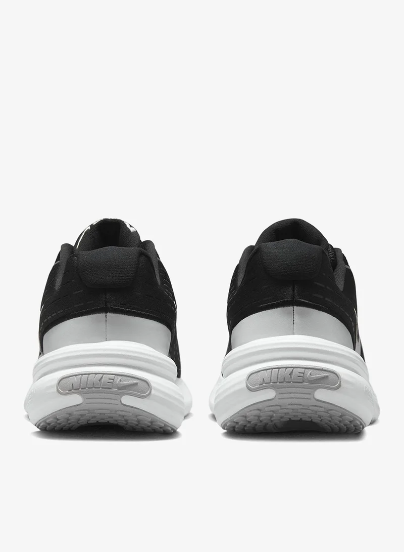 نايكي أبليفت إس سي