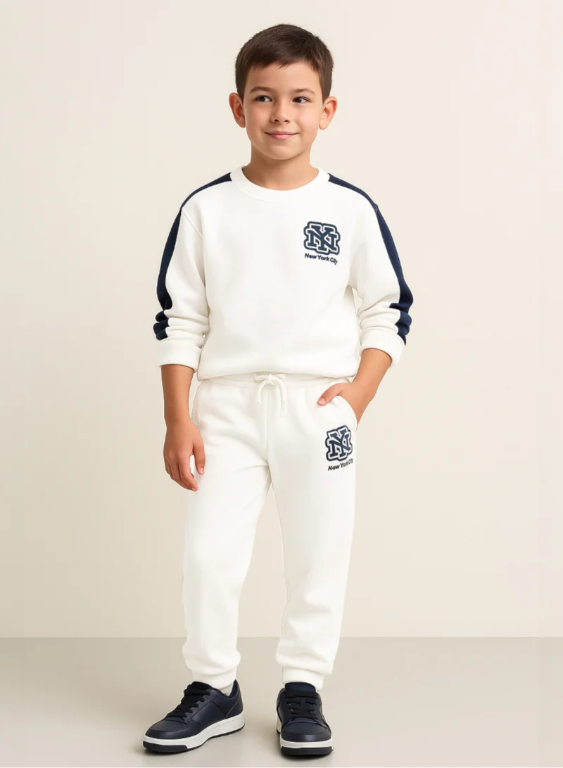 victor and jane NYC Graphic Boys Sweatshirt &amp; Jogger Set - White &amp; Navy