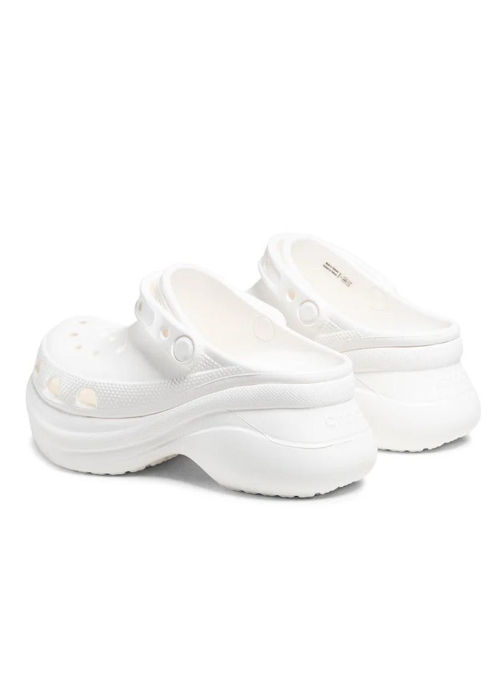 كروس حذاء Crocs الكلاسيكي Bae للنساء من Finish Line - Image 2