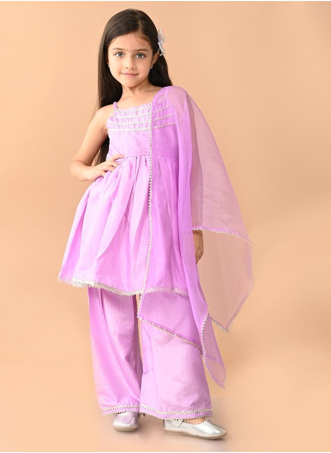 LILPICKS طقم كورتا شارارا سادة  - Image 3