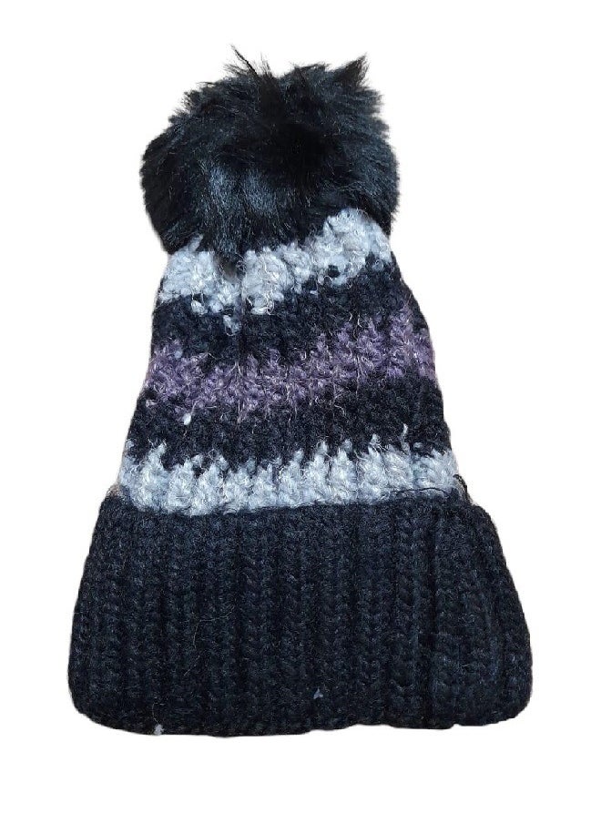 Winter ice cap made of durable, high-quality wool yarn. It is lined on the inside in a way that makes you feel warm in a wonderful way (Black-purple-dark grey).
