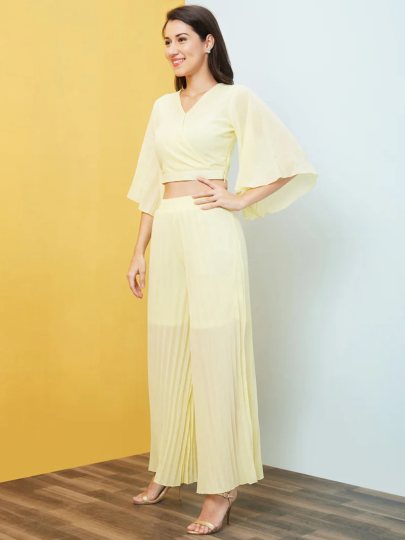 globus Women Yellow Solid V-Neck Co-Ord Set With Top & Palazzo