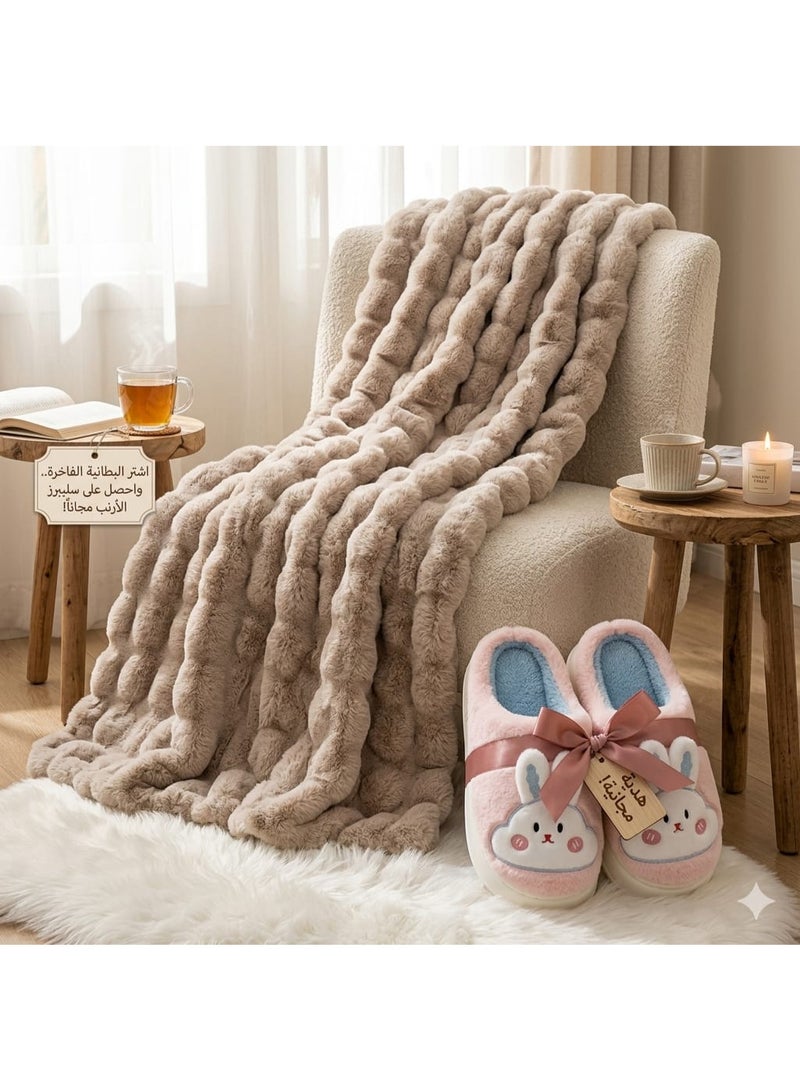 QUINTUS Faux Fur Rabbit Soft Blanket - Large Size - Brown/White/Pink - Image 5