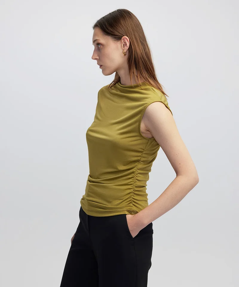 ابيكول تيشيرت بكسرات