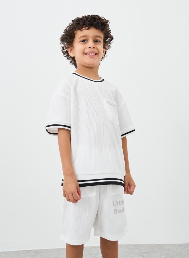 Styli Contrast Tipping Waffle Knit T-Shirt and Shorts Set - Image 2