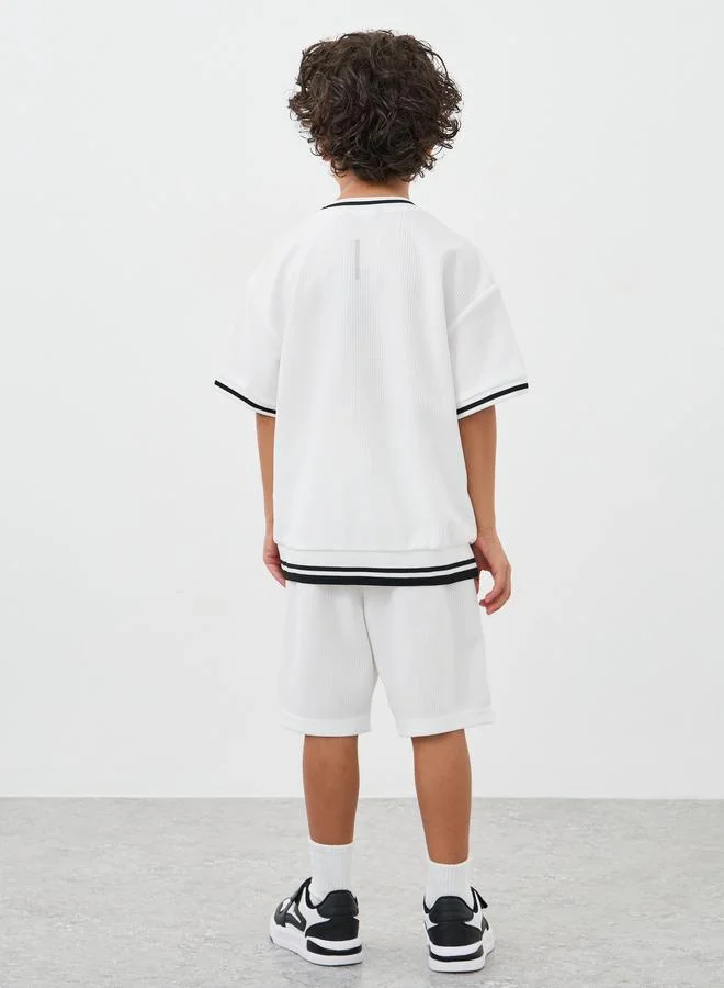 Styli Styli Contrast Tipping Waffle Knit T-Shirt and Shorts Set