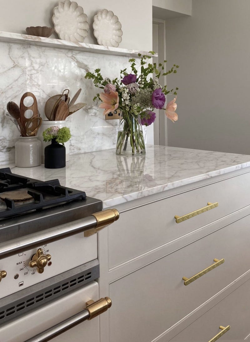 Goo-Ki مقابض خزانة فاخرة من الذهب، عبوة من 6 قطع - مقابض أدراج من سبائك الزنك الصلبة عالية الجودة لخزانة المطبخ وخزانة الملابس - متينة، سهلة التركيب - Image 4