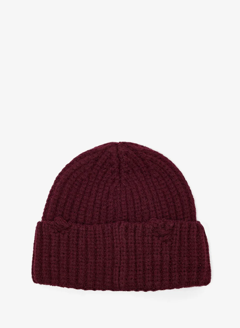 جينجر Chunky Ribbed Beanie with Heart Embroidery