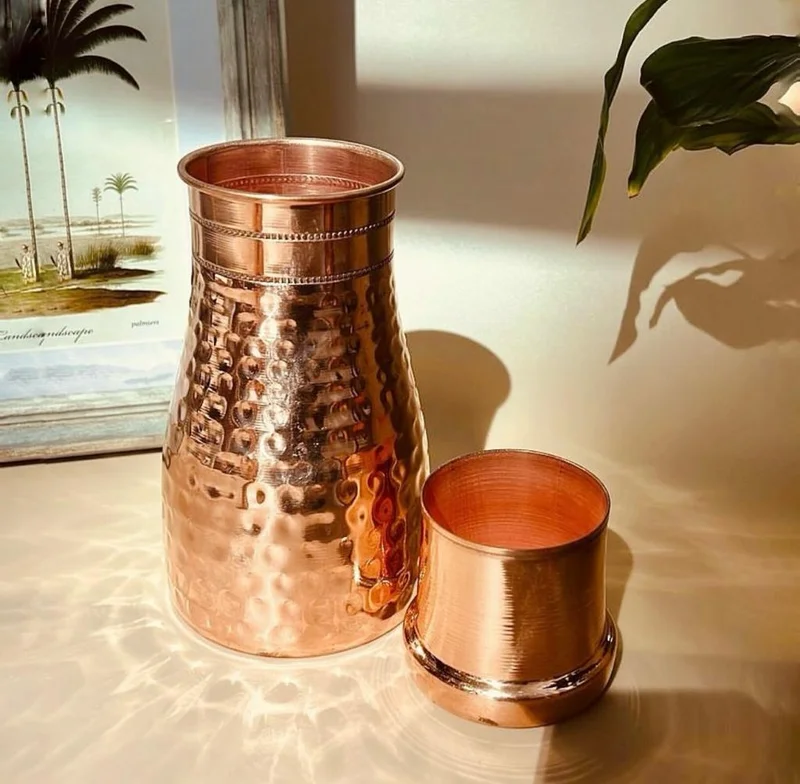 QUESERA Built in Glass Copper Bottle with  2 glasses