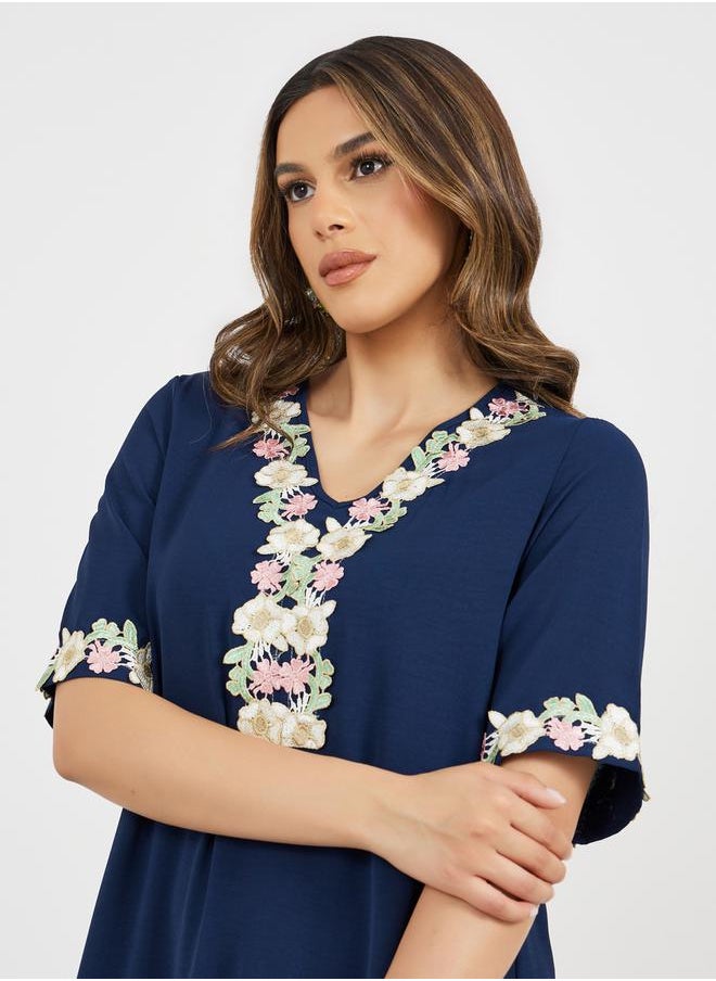 Styli Floral Lace Trim V Neck Jalabiya  - Image 5
