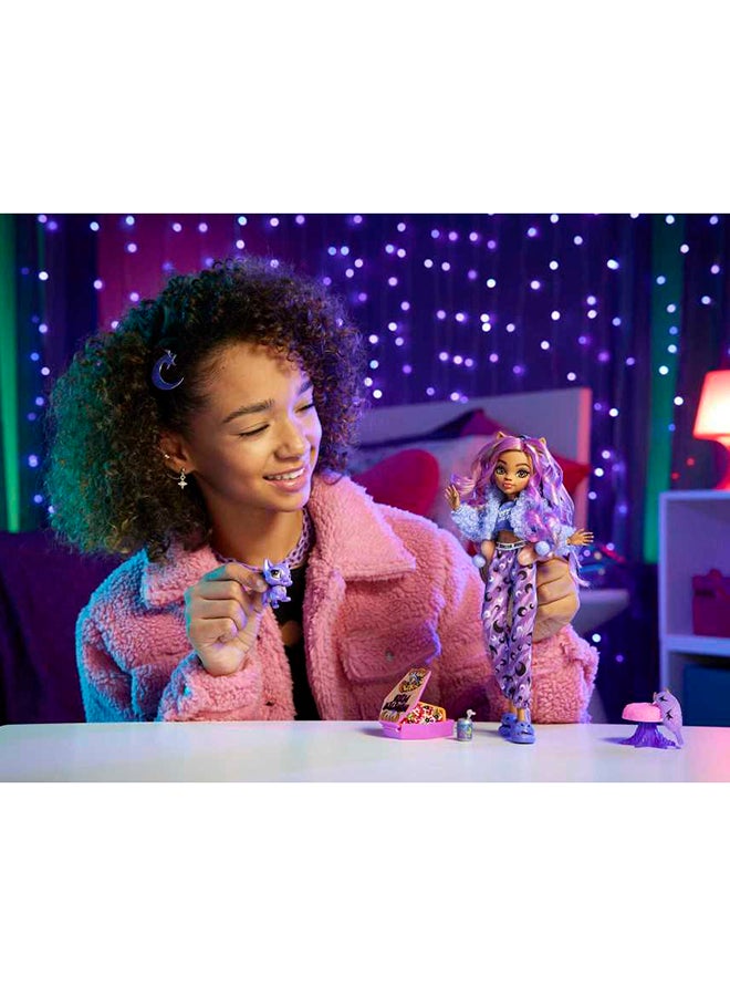 MONSTER HIGH Doll And Sleepover Accessories, Clawdeen Wolf  Doll With Pet Dog Crescent , Creepover Party - Image 3