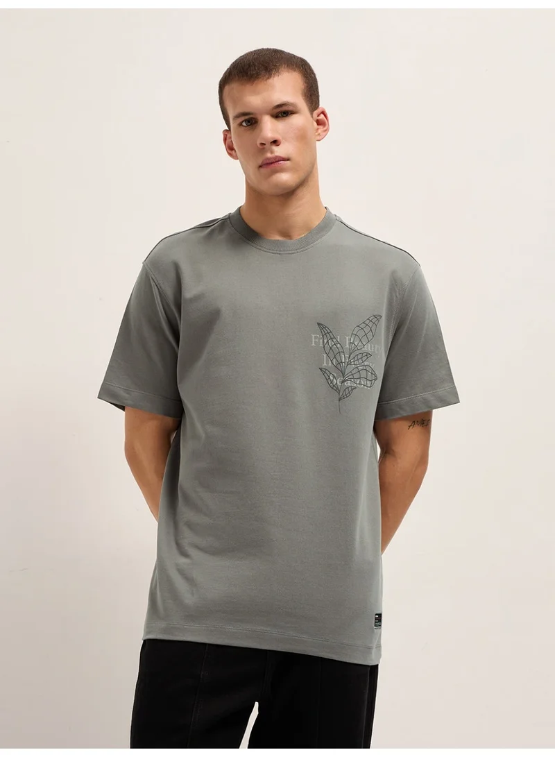 THE BEAR HOUSE Men’s Short Sleeve T-Shirt | Casual, Comfortable & Stylish Everyday Wear | Perfect for Work, Travel, or Relaxed Outfits | Versatile All-Season Essential for Any Occasion