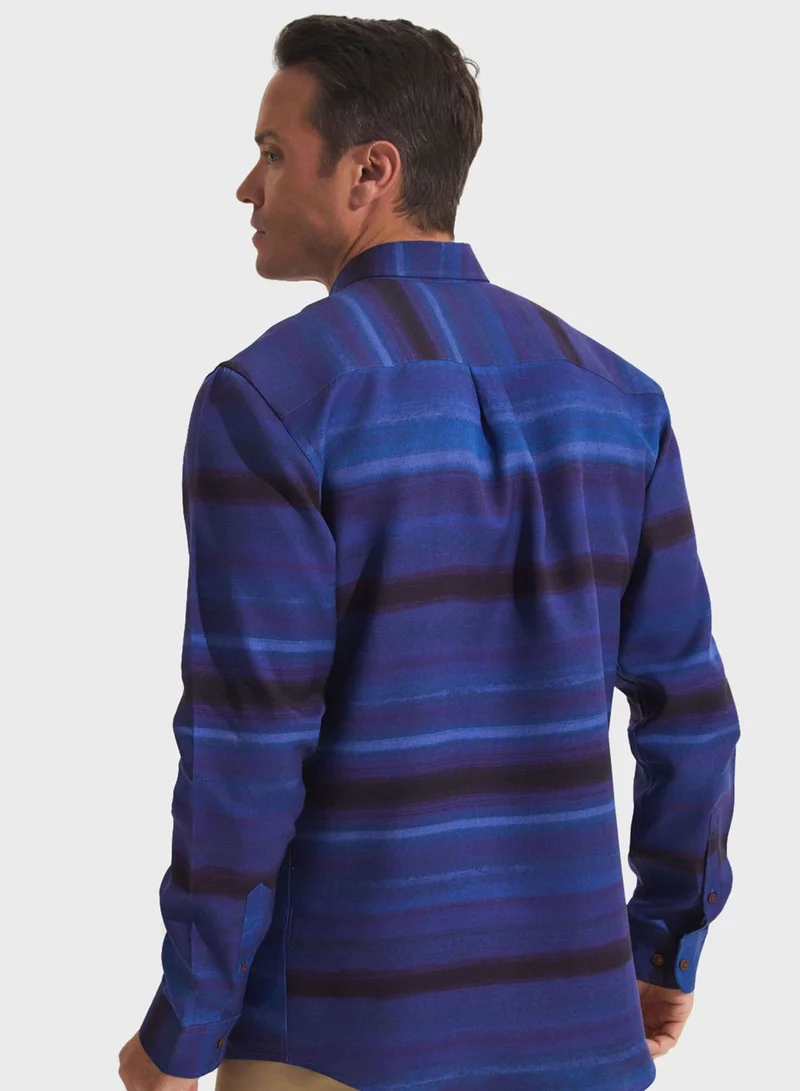 جون قميص أساسي بأزرار بقصة عادية