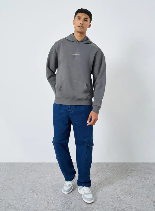 Styli Men Grey Slogan Print Oversized Hoodie