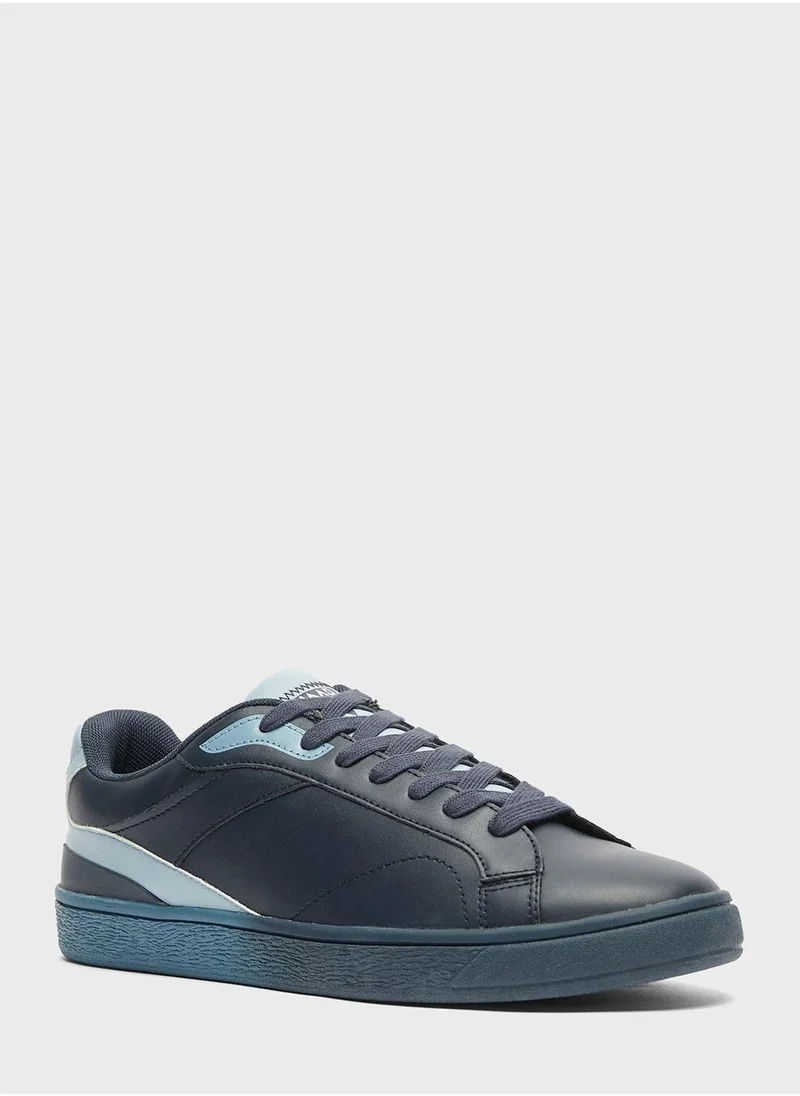 HAADANA Casual Low Top Snaekers