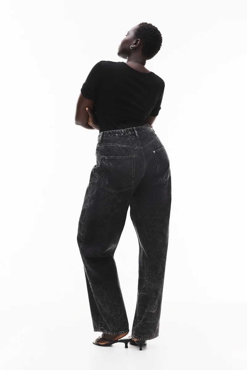 اتش اند ام جينز فضفاض بخصر عالي وقصة تلائم الجسم