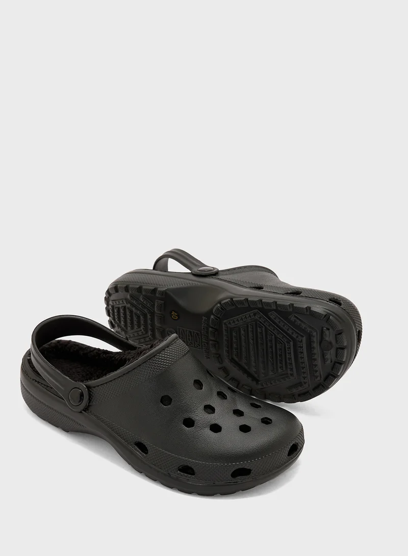 Truffle Fur Strap Crossover Flat Sandal