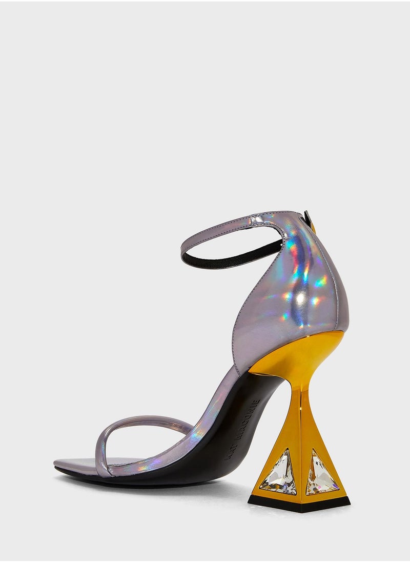 كات ماكوني صندل آمي  - Image 3