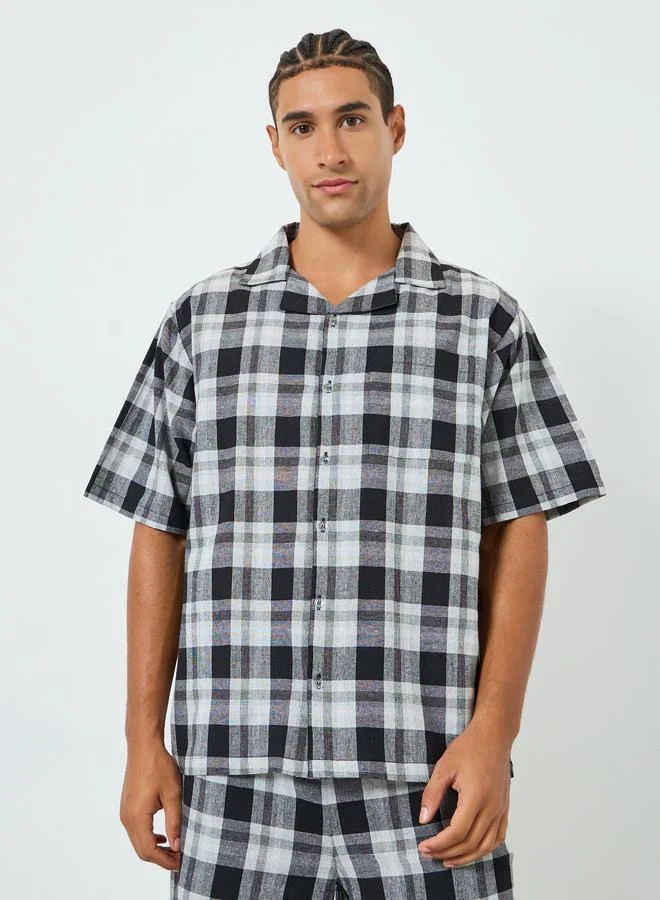 ستايلي مجموعة من قميص قطن مربعات قصة مريحة وشورت للرجال