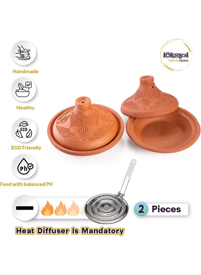 كازادورا طاجين مغربي طيني مجموعة من ٢ — طاجين مغربي يدوي الصنع من طين التراكوتا غير المصقول ١٠٠٪ طبيعي وخالي من الرصاص | طقم طاجين تقليدي كبير (قطعتان) — قواعد آمنة للغسيل في غسالة الأطباق وقابلة للنقع قبل الاستخدام | أواني طينية صحية وصديقة للبيئة مصنوعة في أوروبا — تصميم غطاء مخروطي لاحتباس البخار وتوزيع حرارة متساوية للحفاظ على نكهة ومغذيات الطعام | كل طاجين سعة تقريبية 19 أونصة سائلة (≈562 مل) — مناسب للطهو البطيء، اليخنات، الخضار، الدجاج والأسماك — اللون: تراكوتا — مثالي للتقديم على المائدة كقطعة زخرفية وعملية وهدية رمضانية/عيد — تعليمات العناية مُرفقة. - Image 5