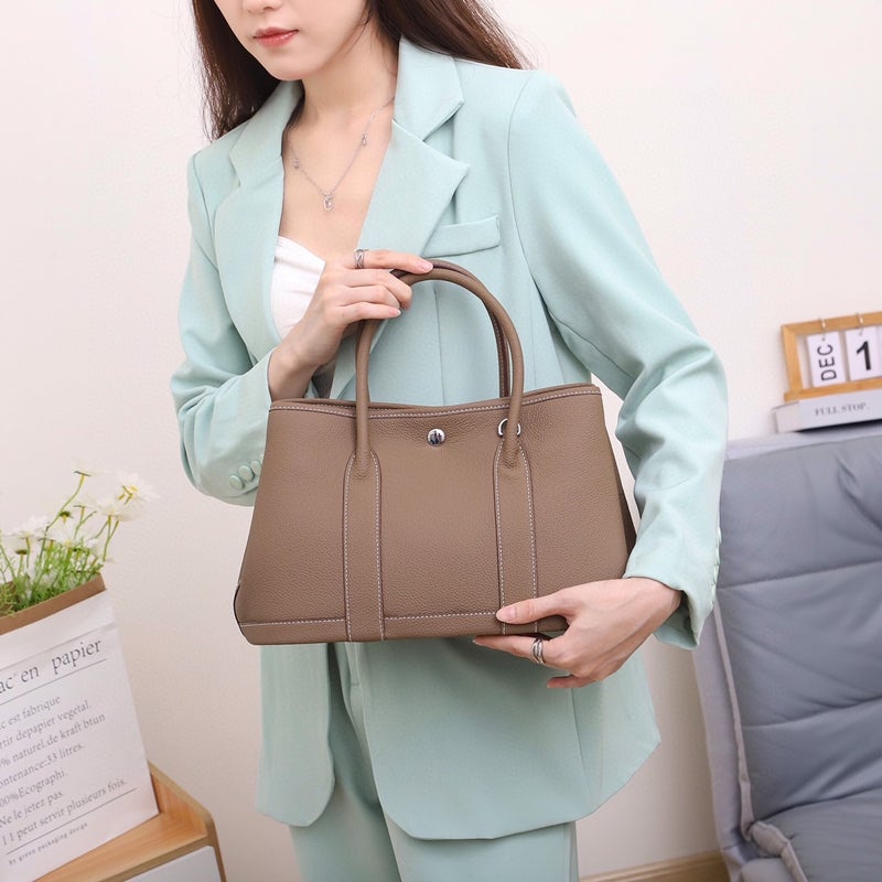 Genuine Leather Tote Bag, High-End Handbag, Large Capacity, Versatile Shoulder And Crossbody Bag For Women, Storage Bag - Image 1
