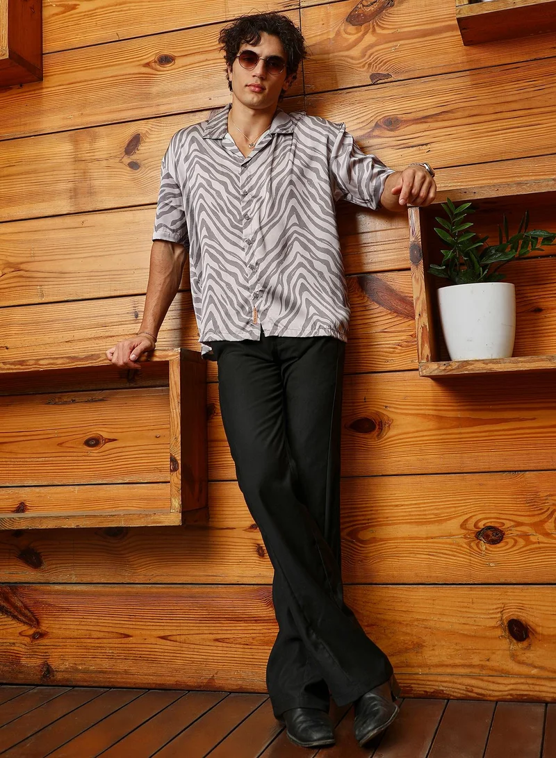 كامبوس سوترا Men's Charcoal Grey Zebra Satin Oversized Shirt