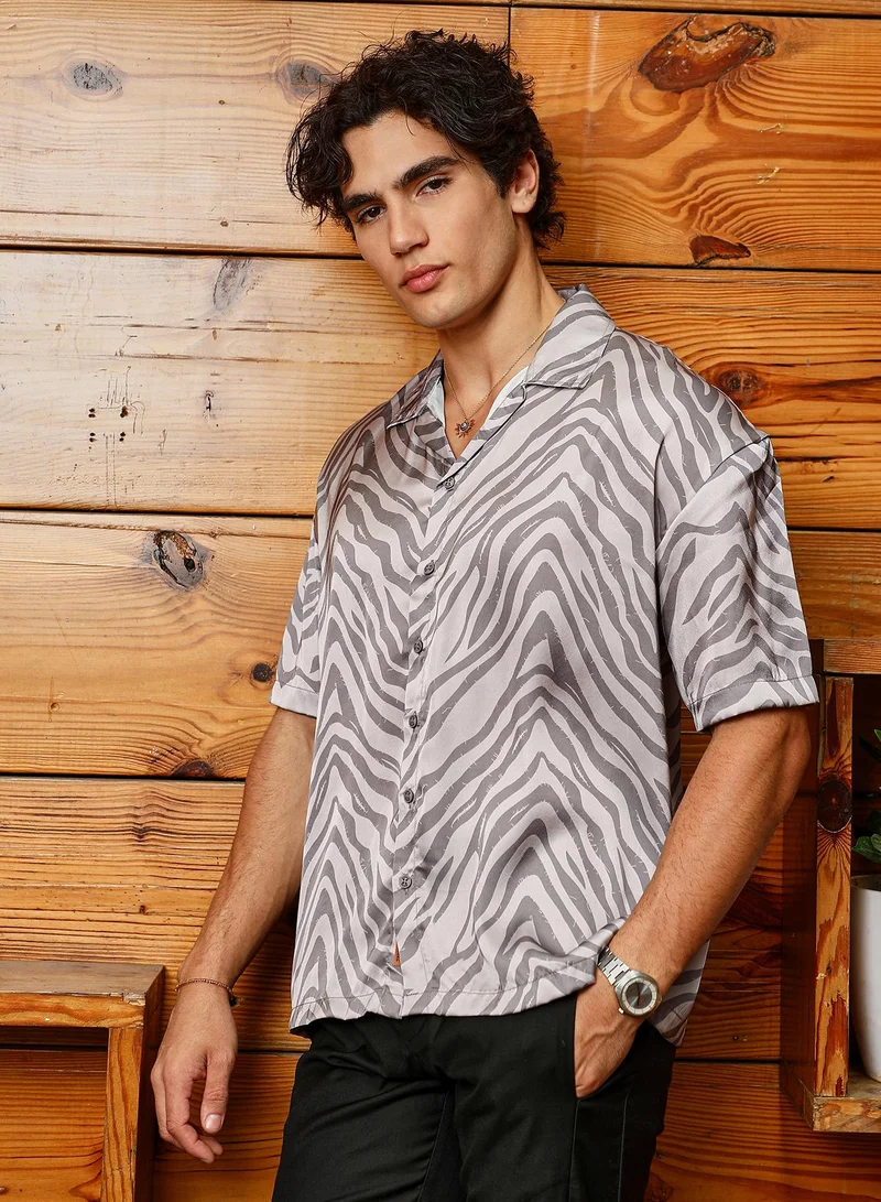 كامبوس سوترا Men's Charcoal Grey Zebra Satin Oversized Shirt