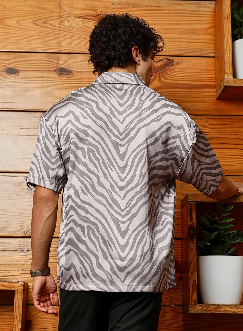 كامبوس سوترا Men's Charcoal Grey Zebra Satin Oversized Shirt