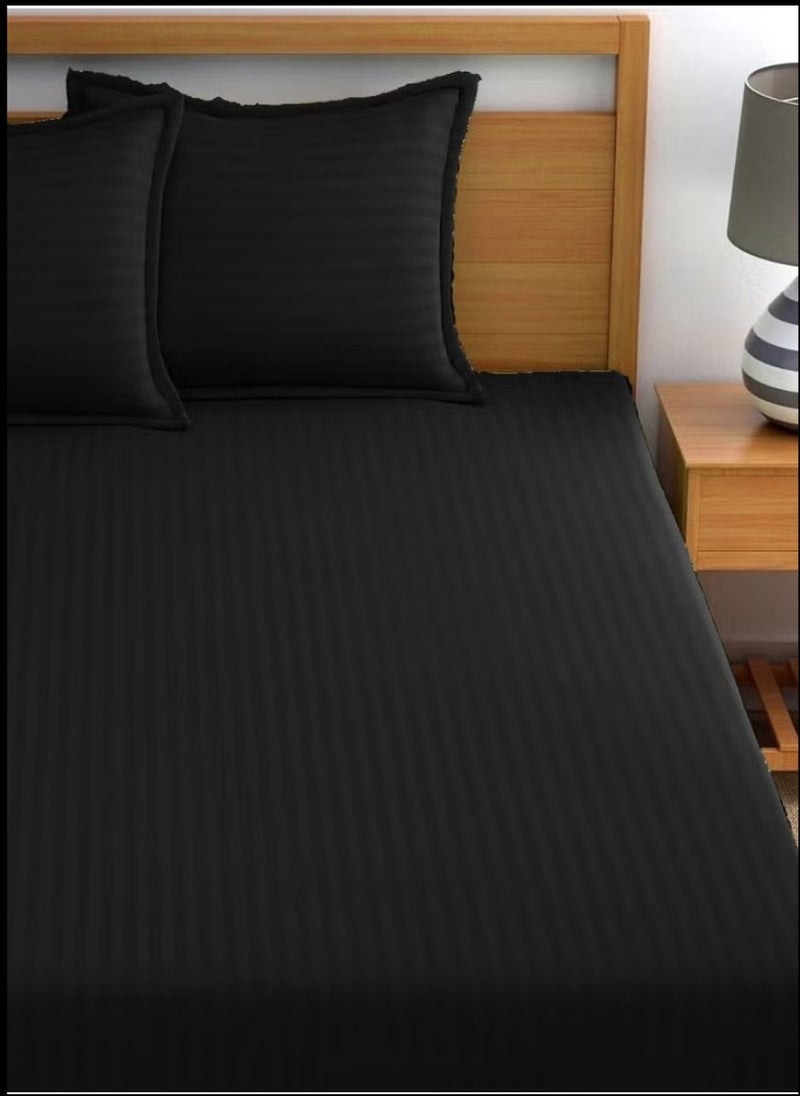 Blueberry طقم ملاءات سرير ملكي مخطط باللون الأسود من القطن 3 قطع بجيب عميق 180x200+35 سم - Image 1