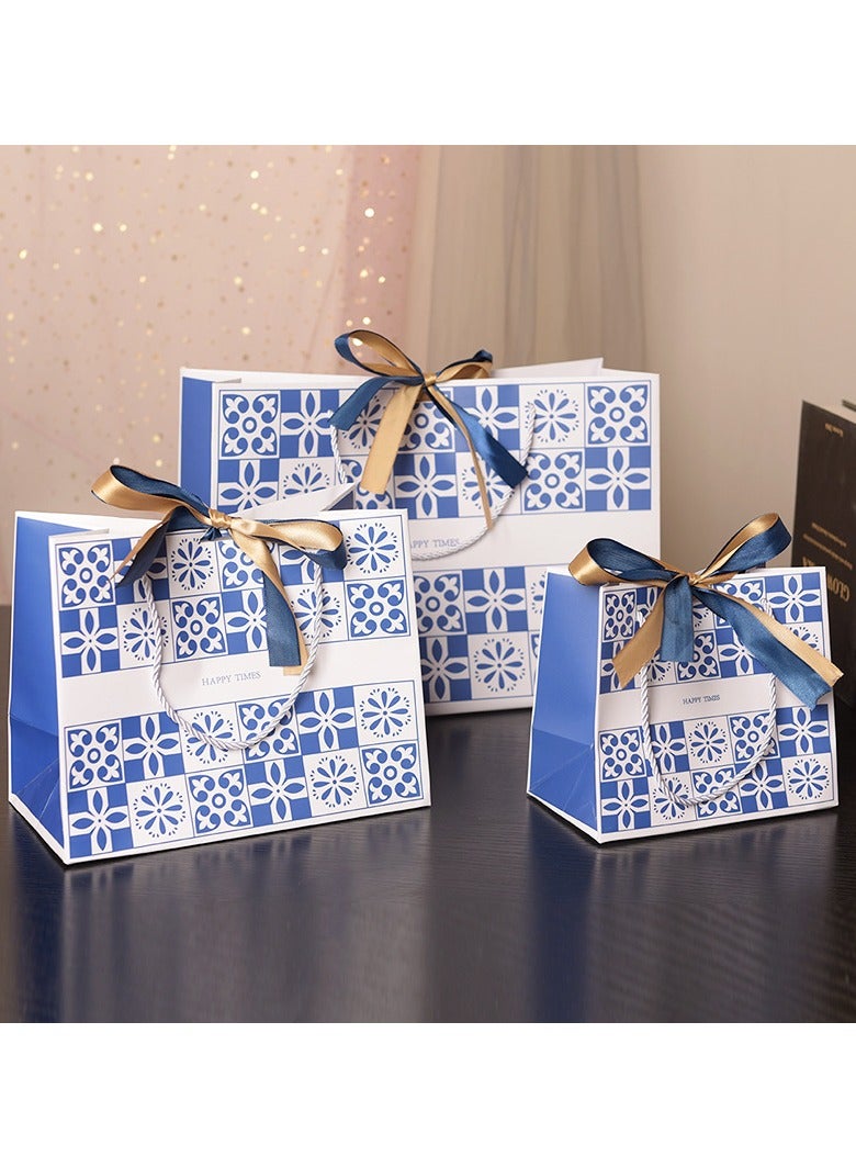 PEI  AN Traditional Pattern Gift Bags – Premium White Cardboard Hand Carry Bags for Gifts, Baking & Special Occasions (4 Pieces)  - Image 2