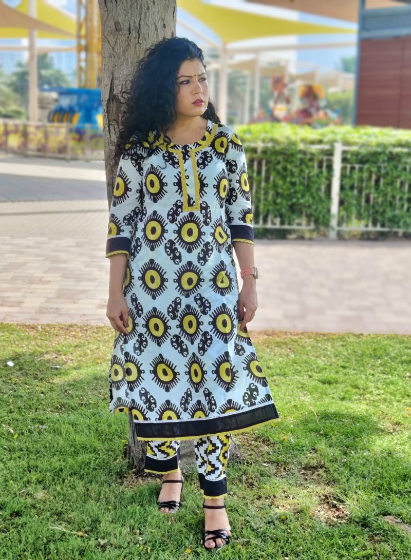 PRIYA’S PANACHE Cotton Printed Kurta Pant Dupatta Set | Indian Ethnic Wear for Women | Traditional Salwar Kameez Suit | Ready-to-Wear Kurti Set - Image 4