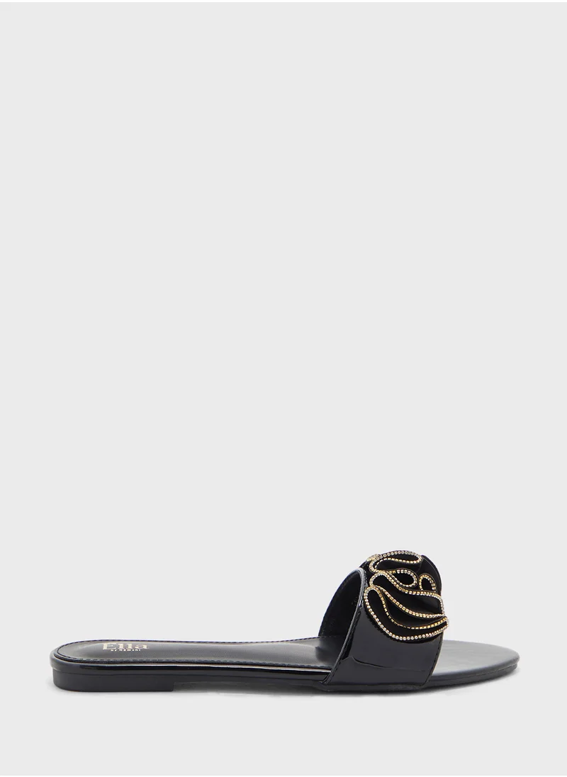 ايلا Floral Ruched Flat Sandal