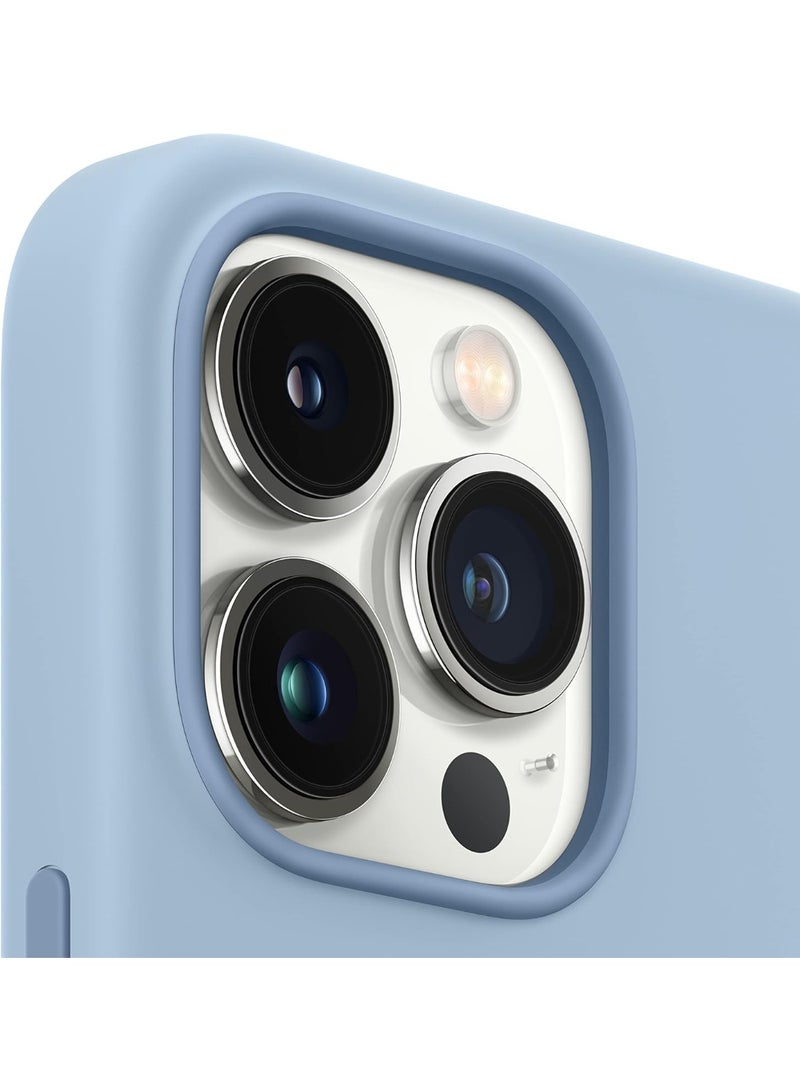 ابل  iPhone 13 Pro Silicone Case with MagSafe Blue Fog Blue Fog - Image 2