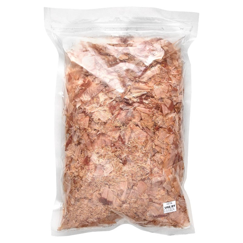 Cat-Man-Doo Extra Large Dried Bonito Flakes Treats for Dogs & Cats - All Natural High Protein Flakes - 4oz. / 112g Bag - Image 3