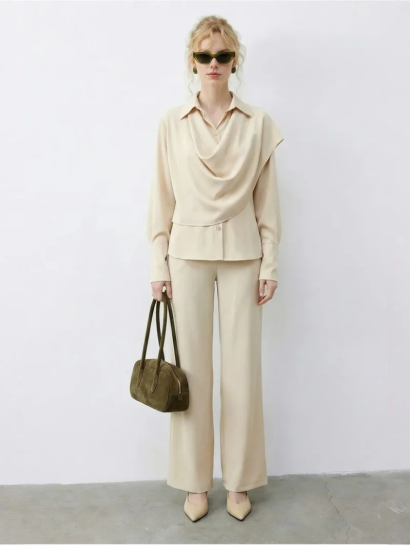 بيانكو لوتشي LUCCI Shawl Detailed Blouse and High Waist Wide Leg Pants Two-Piece Set