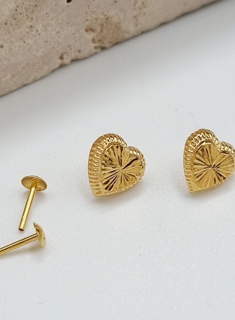 Hamsa.ae 18K Pure Gold Heart Screw Earring Set - Image 4