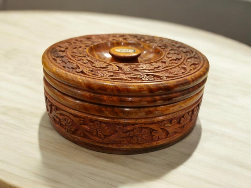Artisans Bazar صندوق شباتي خشبي منحوت جميل من الحرفيين، علب كاسرول عتيقة لروتي للمطبخ، حافظة روتي دابا لخدمة الطعام (1500 مل) - Image 2