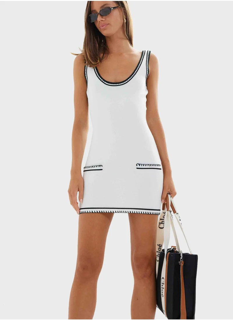 SNDYS Scoop Neck Fake Pocket Detail Dress